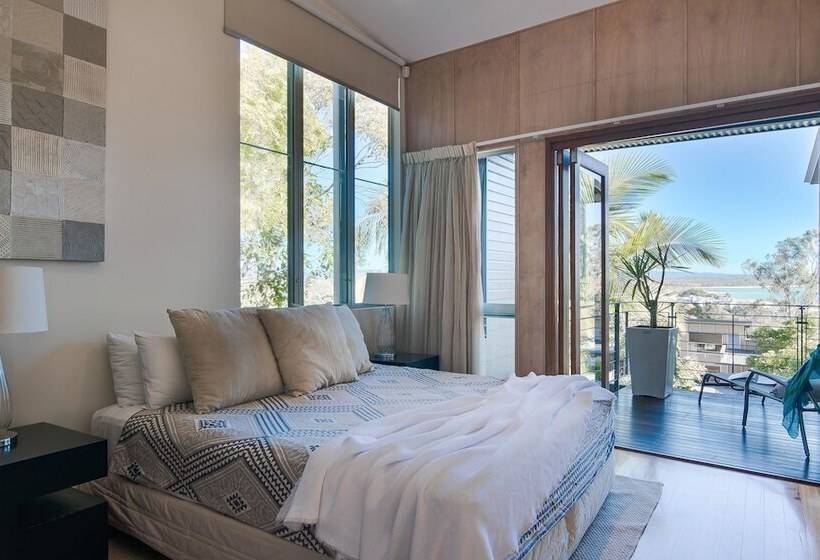 Апартаменты 3 Спальни, Noosa Residences