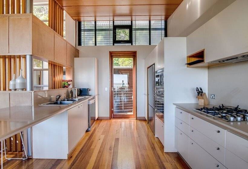 Апартаменты 3 Спальни, Noosa Residences