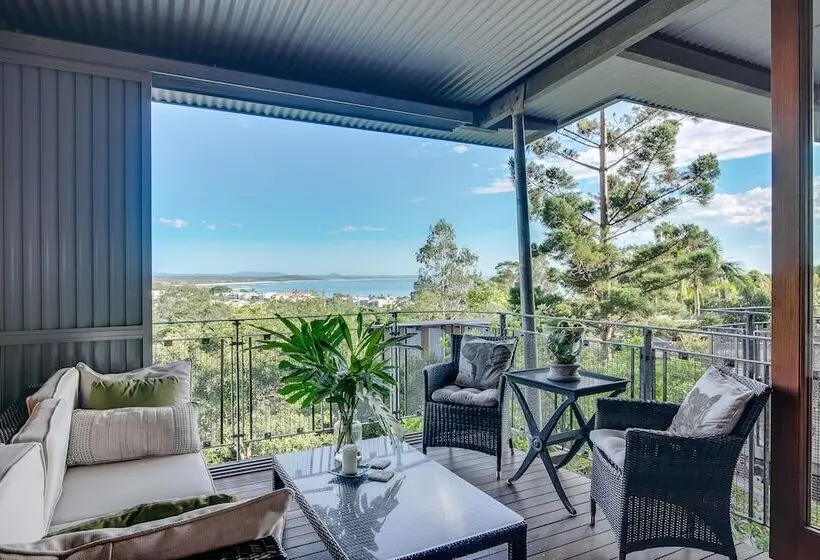 ویلا دلوکس 2 خوابه, Noosa Residences