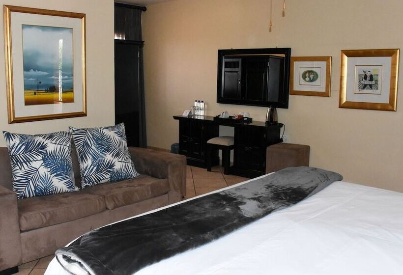 Семейный Номер, Batter Boys Guest House