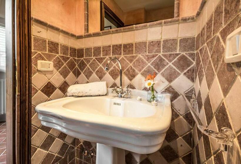 اتاق استاندارد, B&b Maesta  Di Cudino