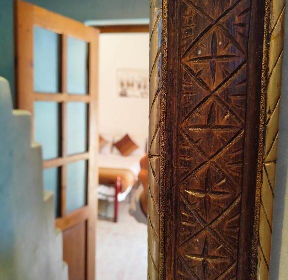 اتاق استاندارد سه نفره, Riad Eucalyptus