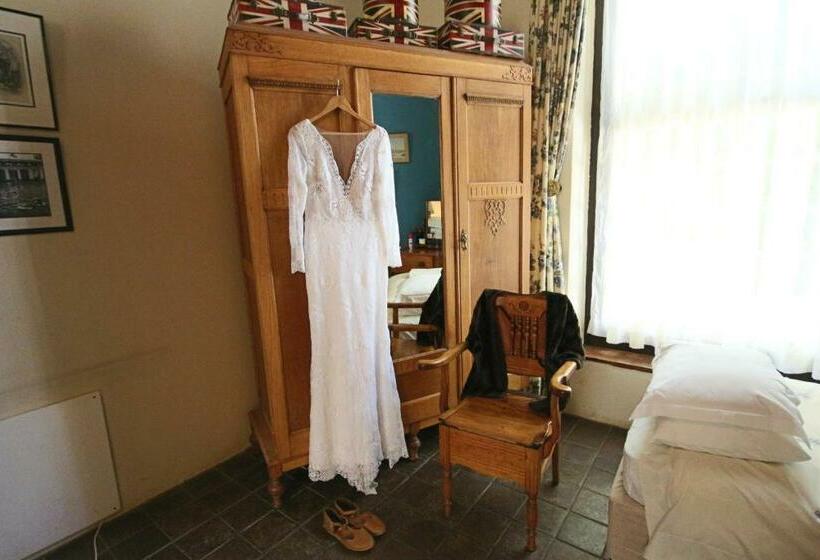 جناح, Wittedrift Manor House