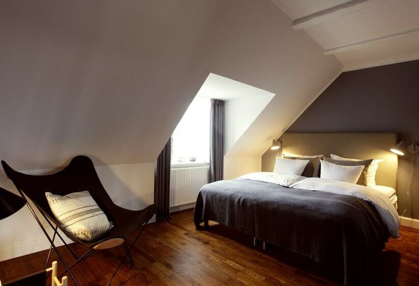 דירת פנטהאוז 1 חדרי שינה, Arthur Aparts