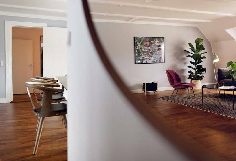 דירת פנטהאוז 1 חדרי שינה, Arthur Aparts