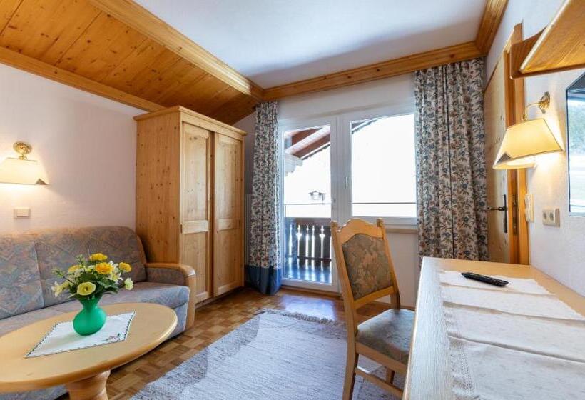 带阳台套房, Alpenhof