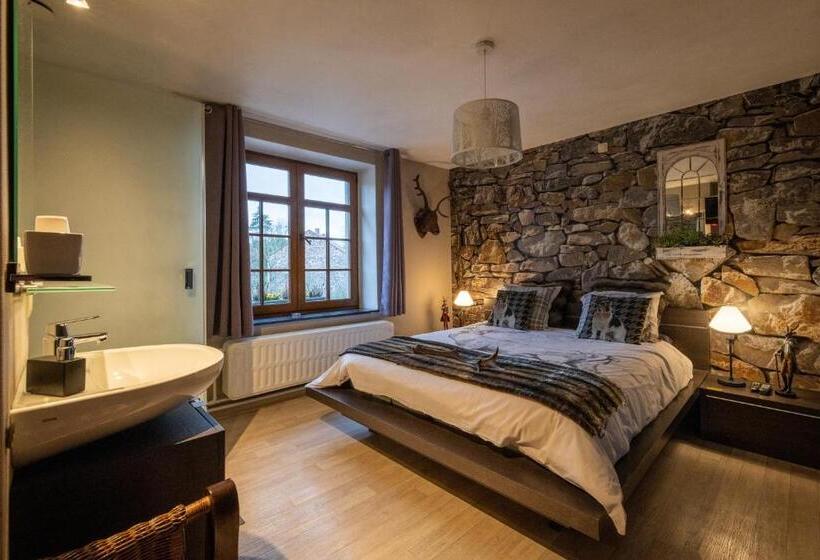 디럭스 룸, Ardennes Woods