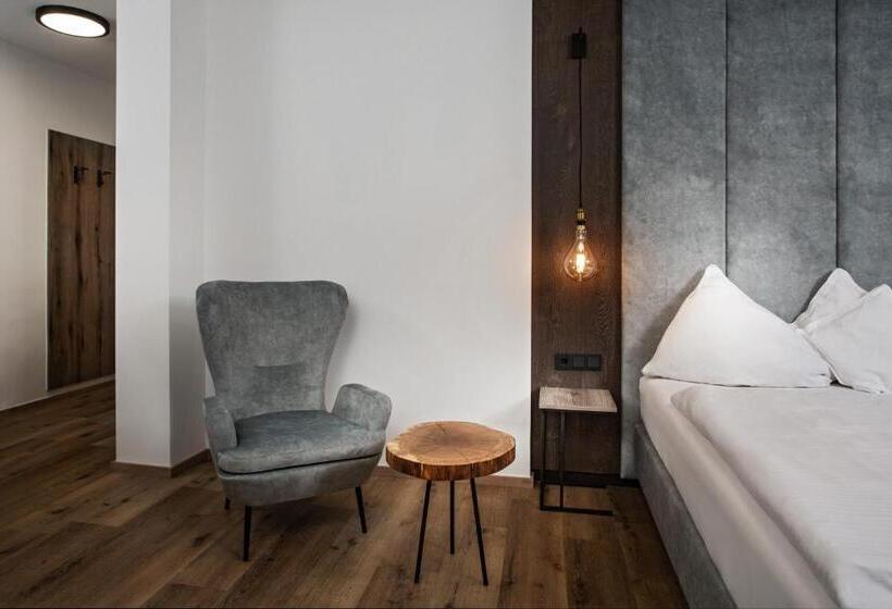 带阳台的高级房间, Kohlmais