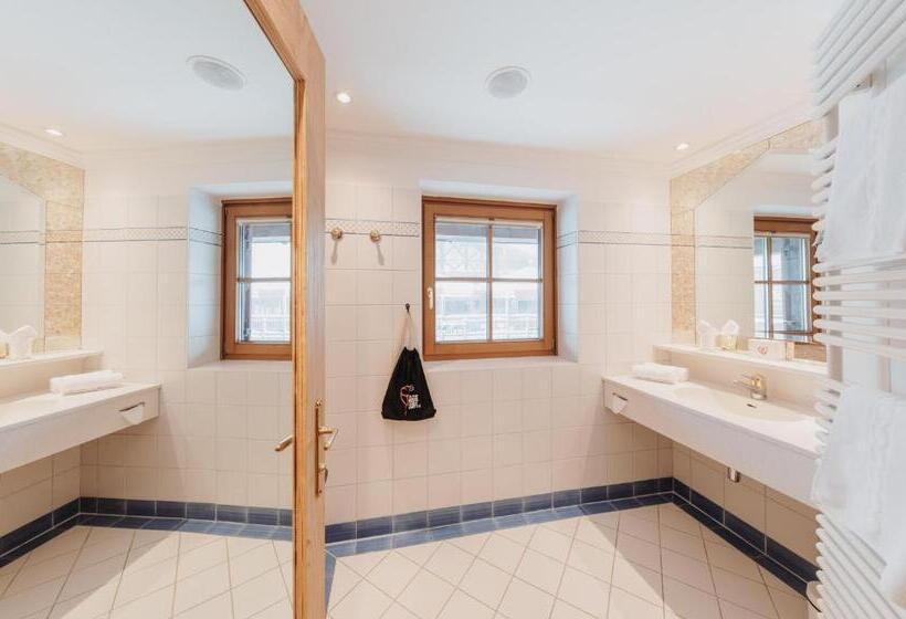 غرفة ديلوكس, Lü   Adults Only