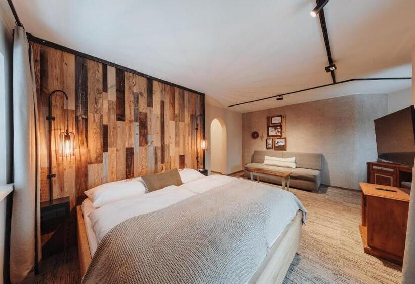 غرفة ديلوكس, Lü   Adults Only