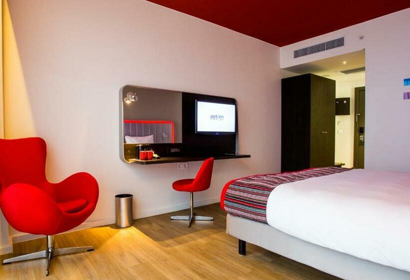 سوییت, Park Inn By Radisson Libreville