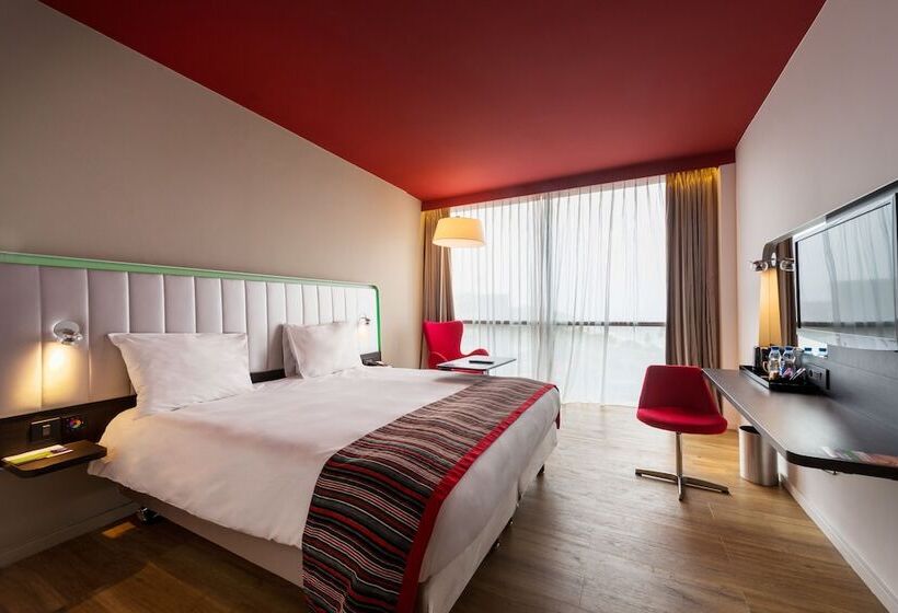 اتاق سوپریور با چشم‌انداز دریا, Park Inn By Radisson Libreville