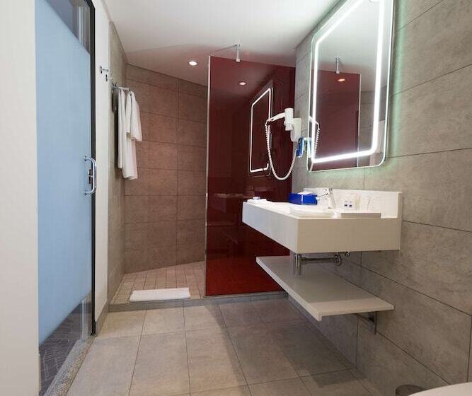 سوییت با چشم‌انداز دریا, Park Inn By Radisson Libreville