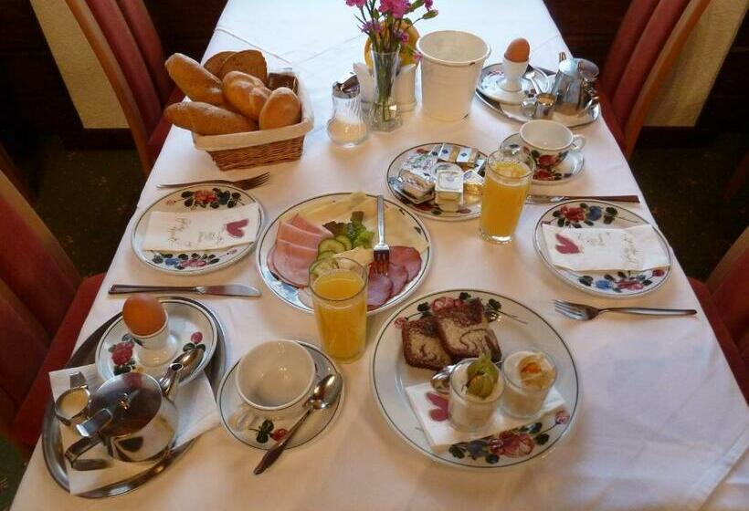 バルコニー付きスタンダードルーム, Pension Schöne Aussicht