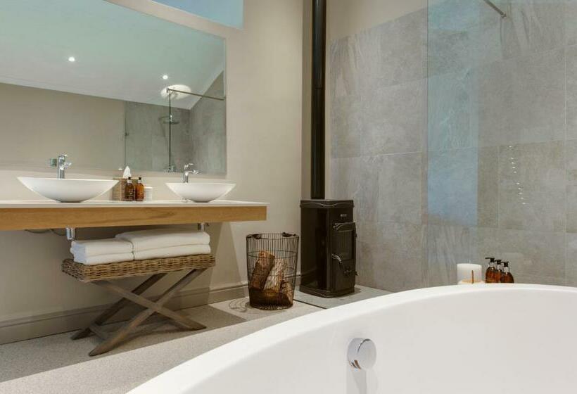 סוויטה קלאסית, The Jordan Suites