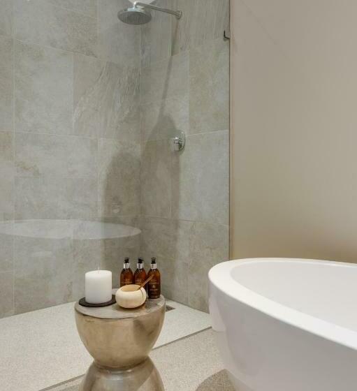 סוויטה קלאסית, The Jordan Suites