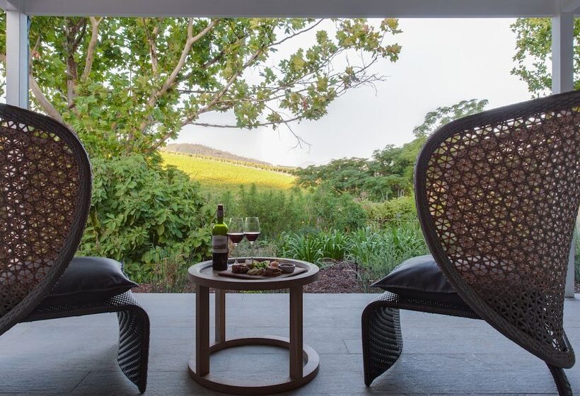 סוויטת סופריור, The Jordan Suites