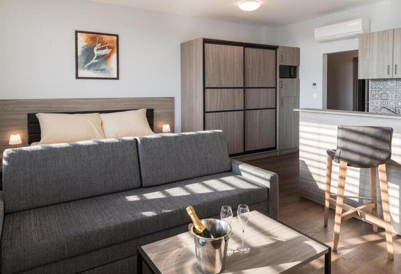 1 Szobás Apartman Erkéllyel, Barok Hotel And Apartments