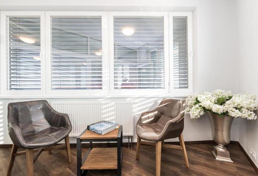 1 Szobás Apartman Erkéllyel, Barok Hotel And Apartments