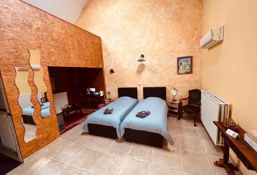 Cameră Familiară, B&b Antiqua & Qook
