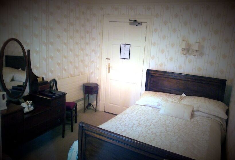 标准单人间, Innisfree House