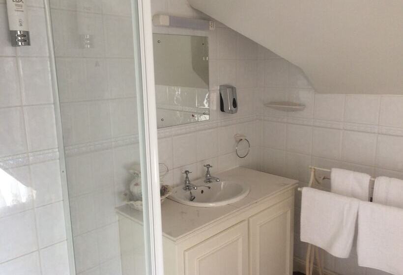 标准间, Innisfree House