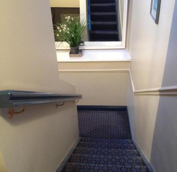 חדר סטנדרט לארבעה, The Lantern Townhouse