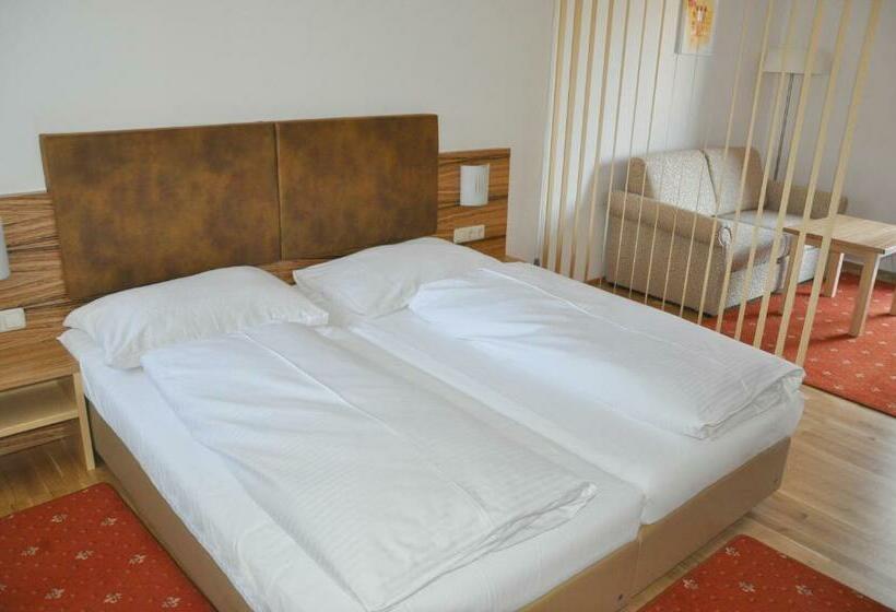 スタンダードルーム, Almtalerhof