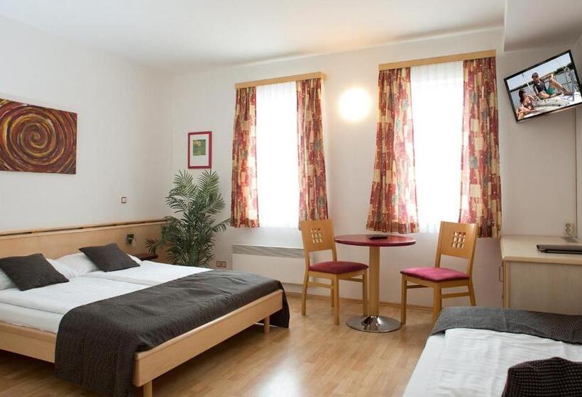 Номер Стандарт Трехместный, Am See Rust