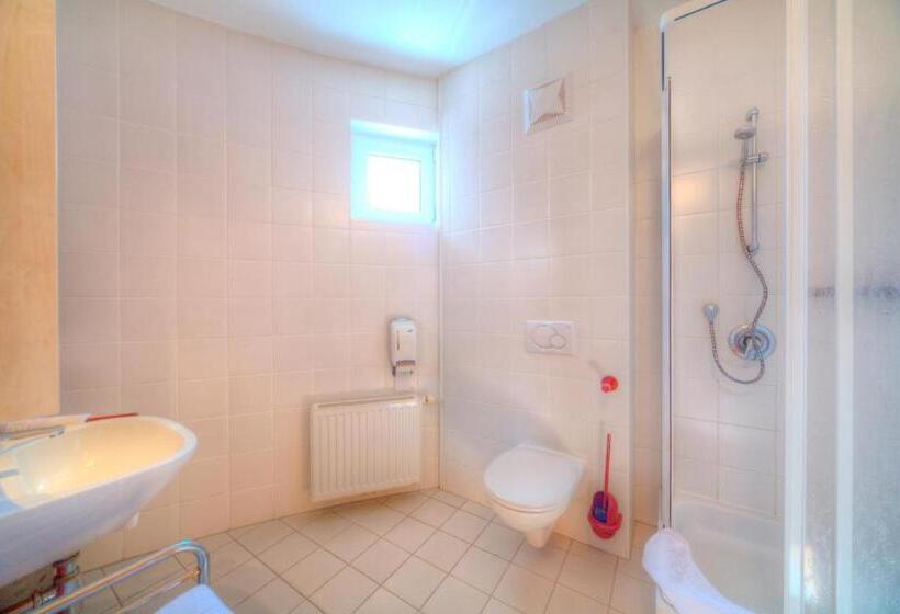 Семейный Номер, Am See Rust