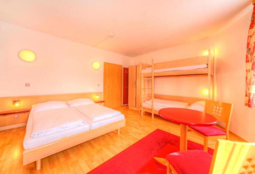 Семейный Номер, Am See Rust