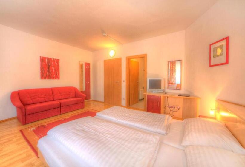 Семейный Номер, Am See Rust