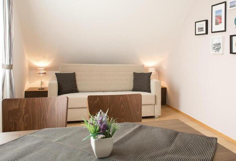 Апартаменты 1 Спальня, Am See Rust