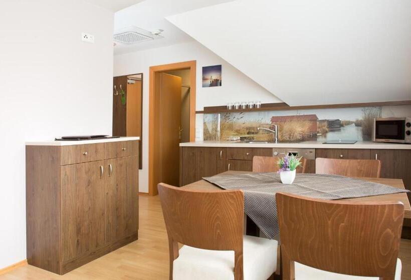 Апартаменты 1 Спальня, Am See Rust