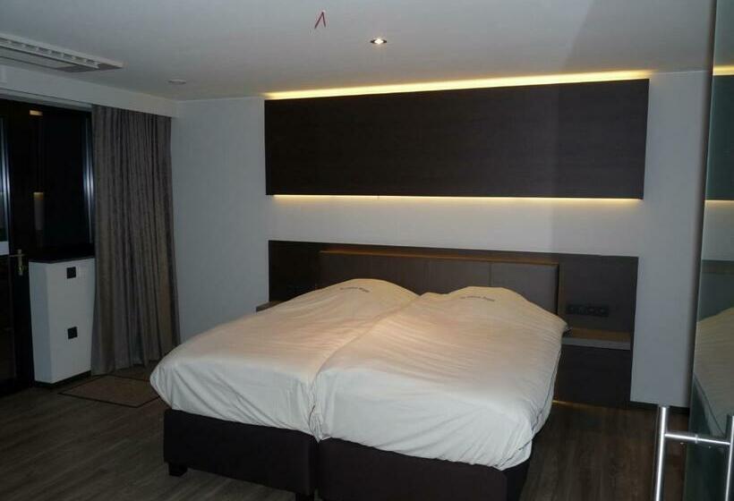 חדר קומפורט, Au Prince Royal