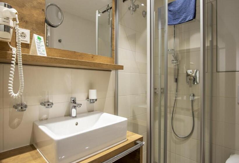 غرفة قياسية مزوَّدة بشُرفة, Gästehaus Boersch