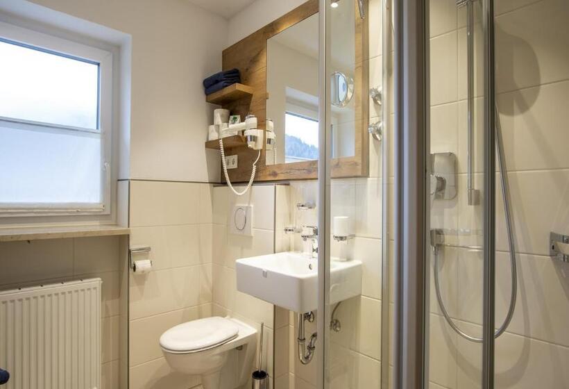 Трехместный Номер Стандарт с Балконом, Gästehaus Boersch