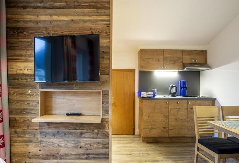 Апартаменты 2 Спальни с Балконом, Gästehaus Boersch