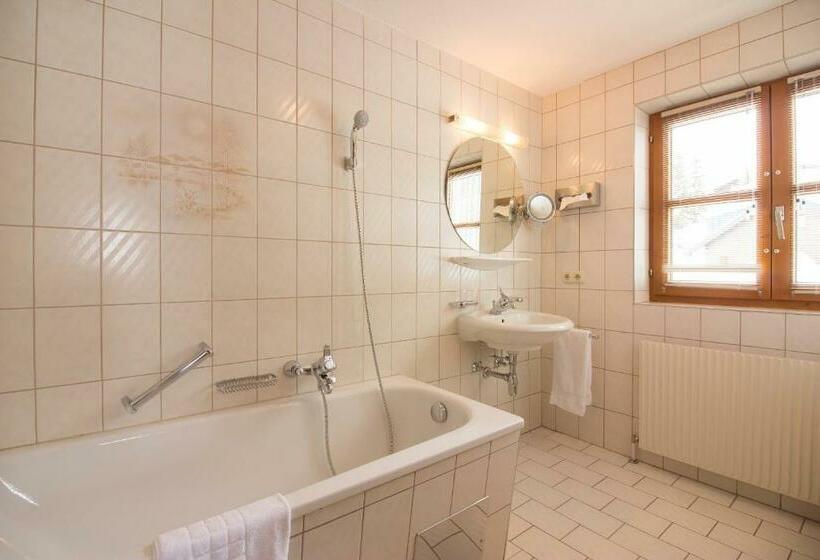 اتاق استاندارد, Haus 7 Stuben