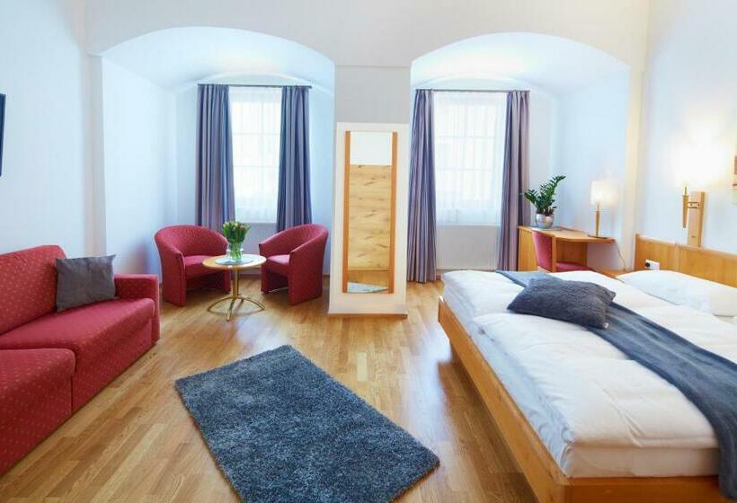 豪华房间, Rathauskeller Melk