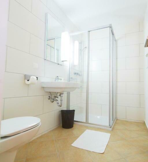 豪华房间, Rathauskeller Melk