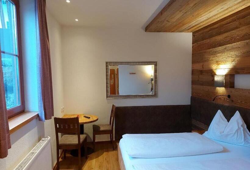 חדר בסיסי, Starjet