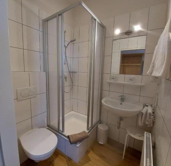 חדר בסיסי, Starjet