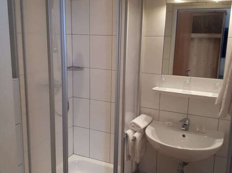 חדר סטנדרט, Starjet