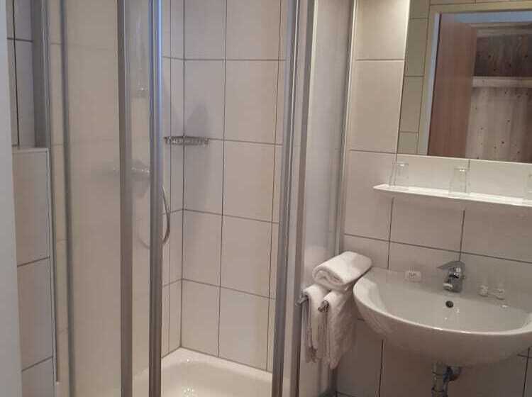 חדר סטנדרט, Starjet