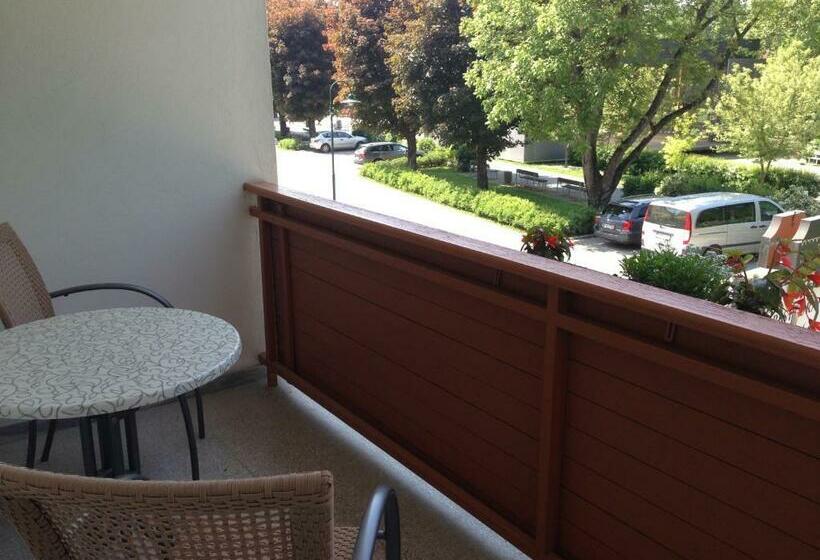 Номер Стандарт с Балконом, Zum Kastell