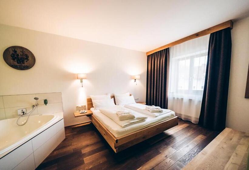Полулюкс, Aktivhotel Wildschütz