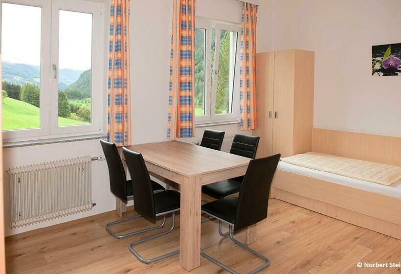 חדר סטנדרט לשלושה, Jugend  Und Familiengästehaus Heiligenblut