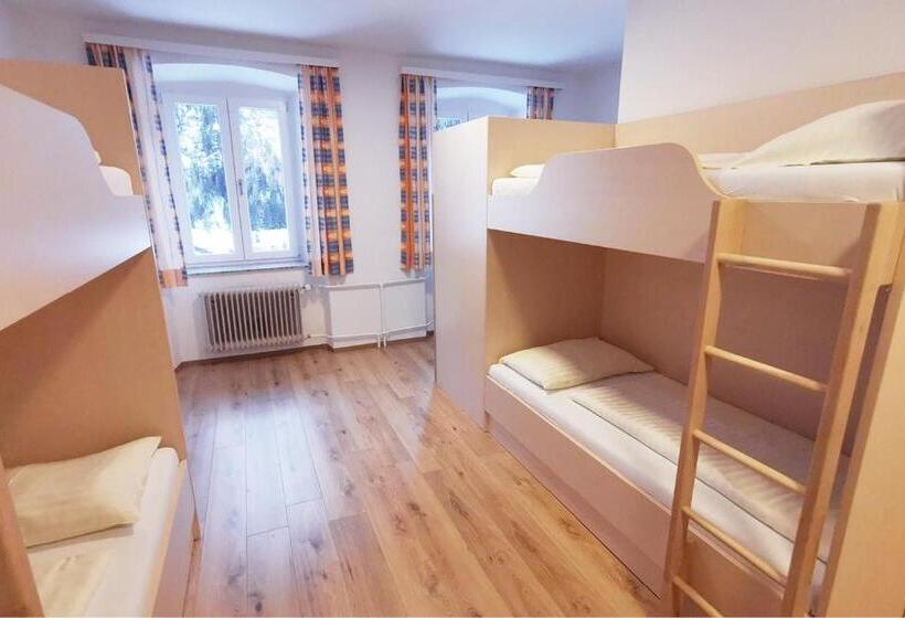Номер Стандарт Четырехместный Совместный Санузел, Jugend  Und Familiengästehaus Heiligenblut