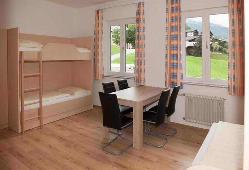 חדר סטנדרטי לארבעה עם חדר אמבטיה משותף, Jugend  Und Familiengästehaus Heiligenblut
